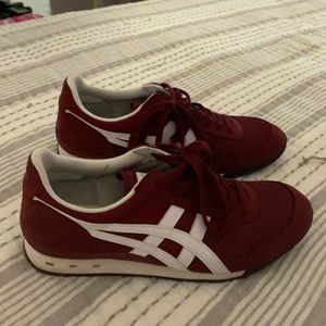 Onitsuka Tiger Burgundy women’s size 6.5
